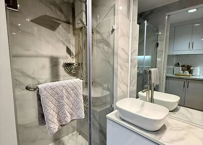 Shore Residences Moa Marc * Manila