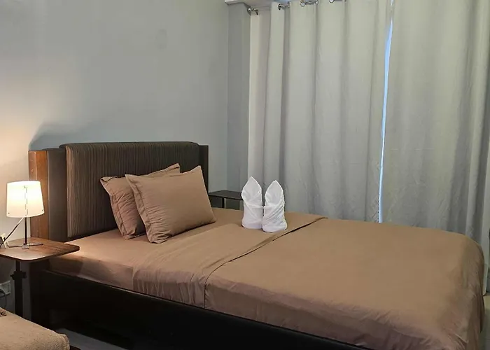 Shore Residences Moa Marc