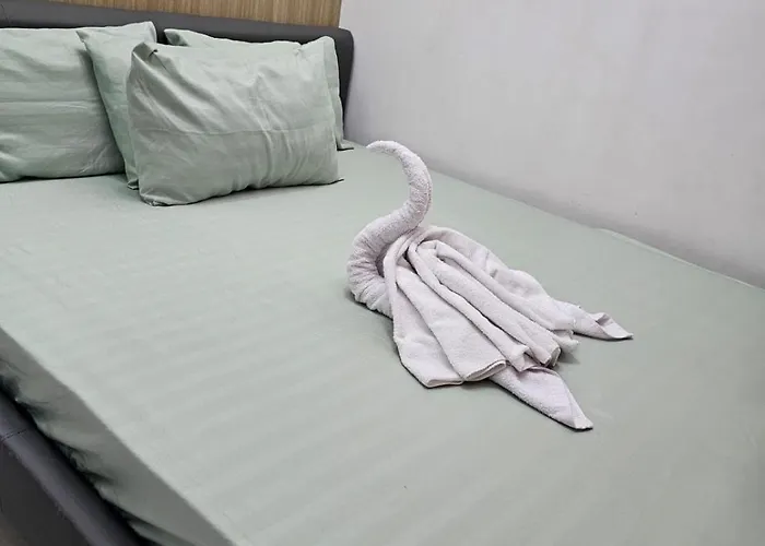 Apartamento Shore Residences Moa Marc
