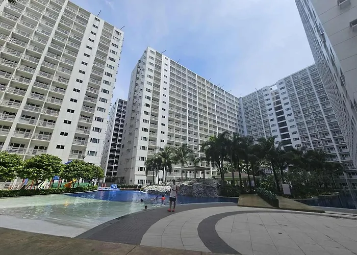 Shore Residences Moa Marc